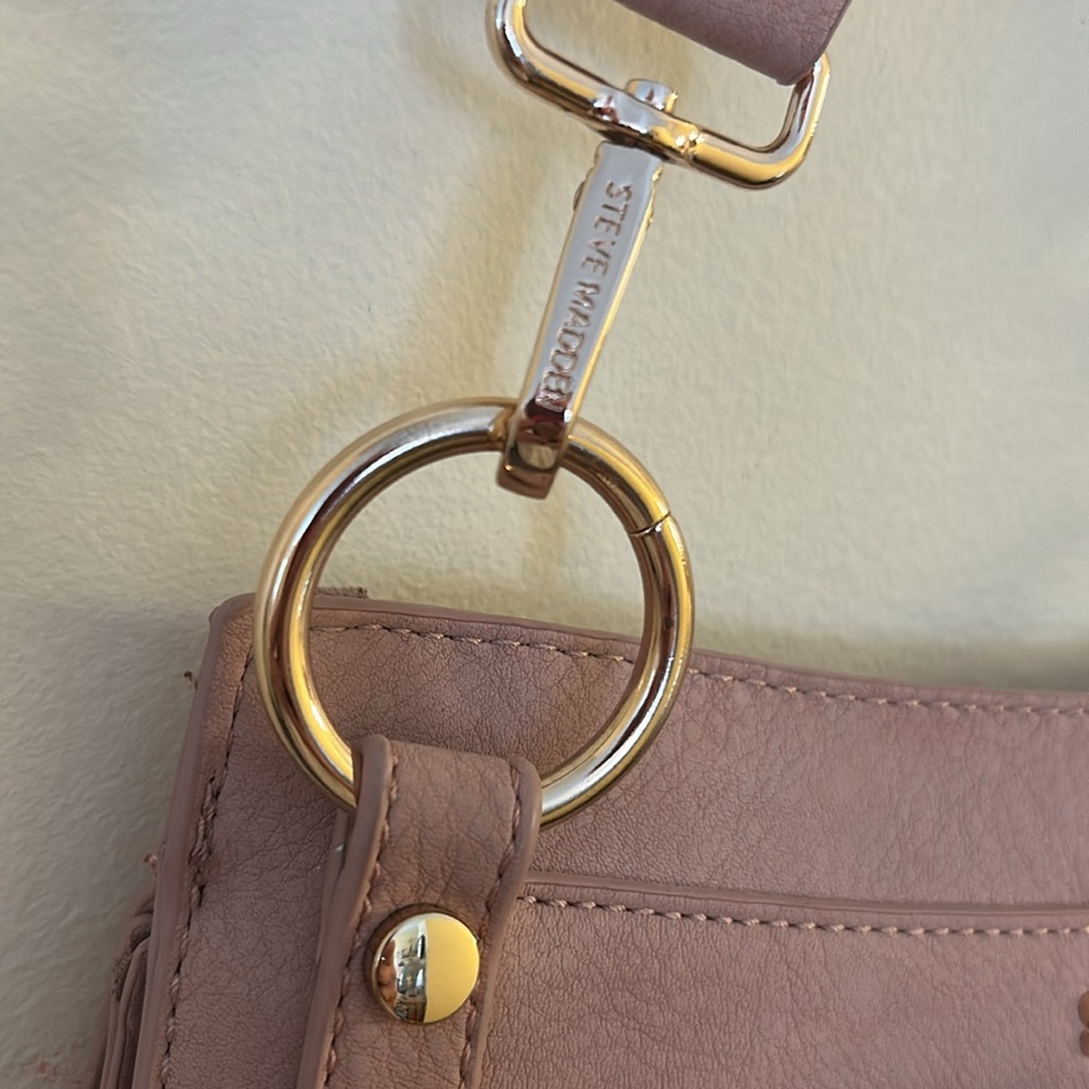 Steve Madden Crossbody Saddle Bag Purse NWOT It’s between tan and cream Pretty! - Picture 9 of 15